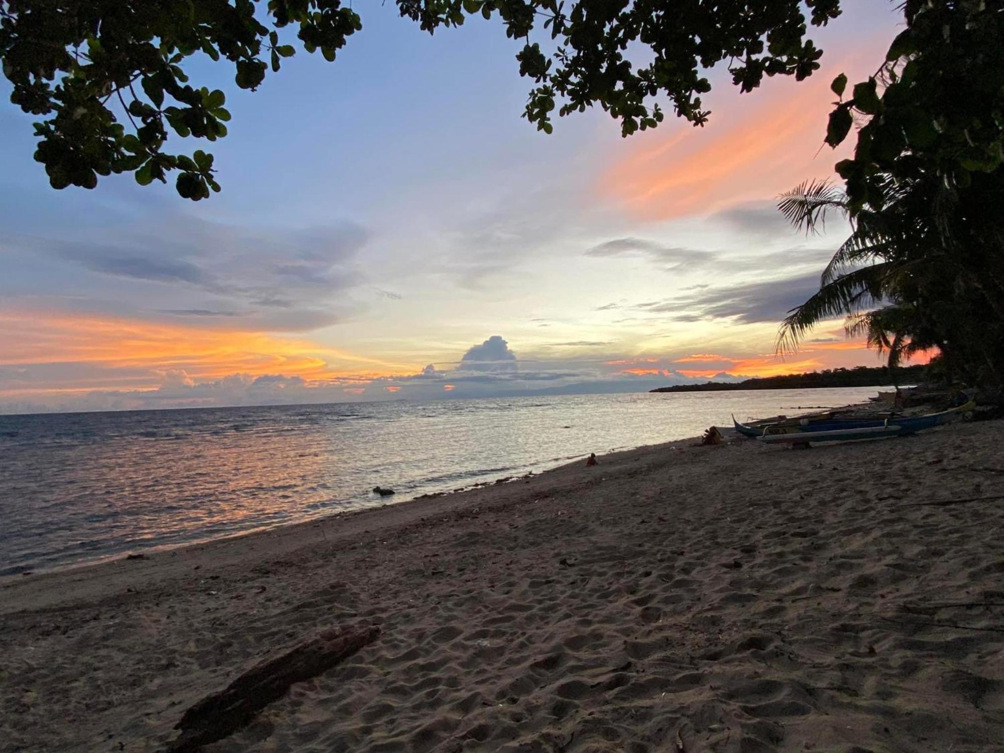 Hola Beach Resort Siquijor Dış mekan fotoğraf